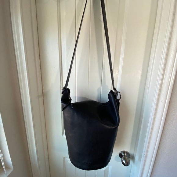 Coach - Picture 3 of 7